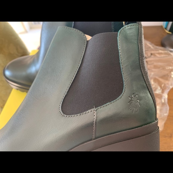 Fly London boots - Picture 7 of 9